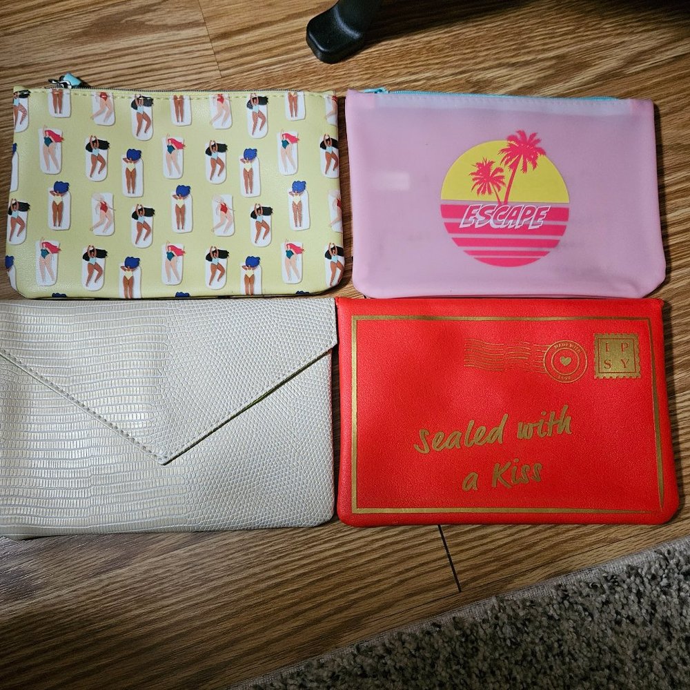 Ipsy makeup bags